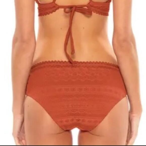 Becca $58 Rust Orange Crochet Swimsuit Bikini Bottoms Extra-Small EUC - Picture 3 of 12